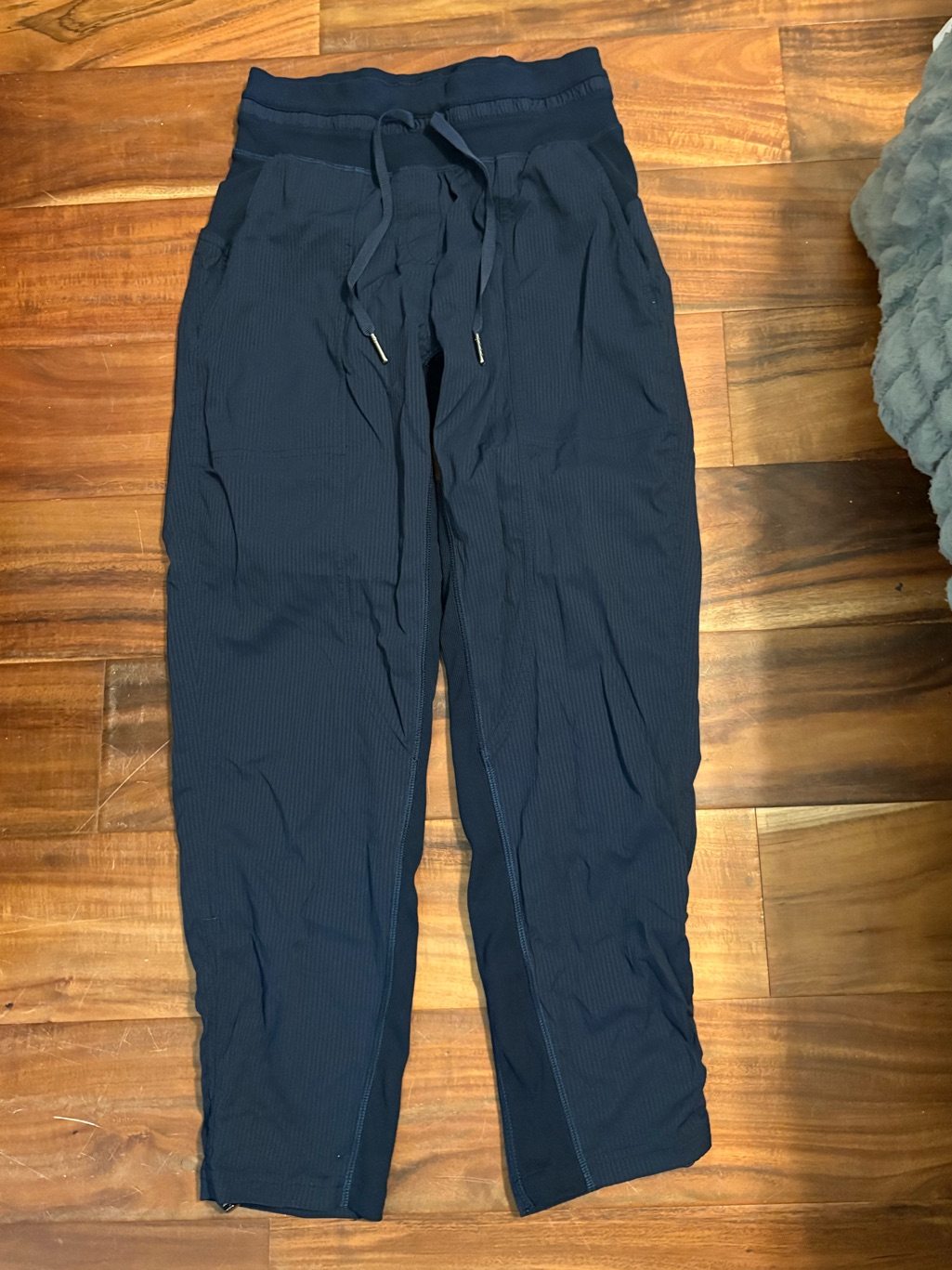 Lululemon Dance Studio Crop Pants Navy Drawstring Lightweight Joggers (0995)
